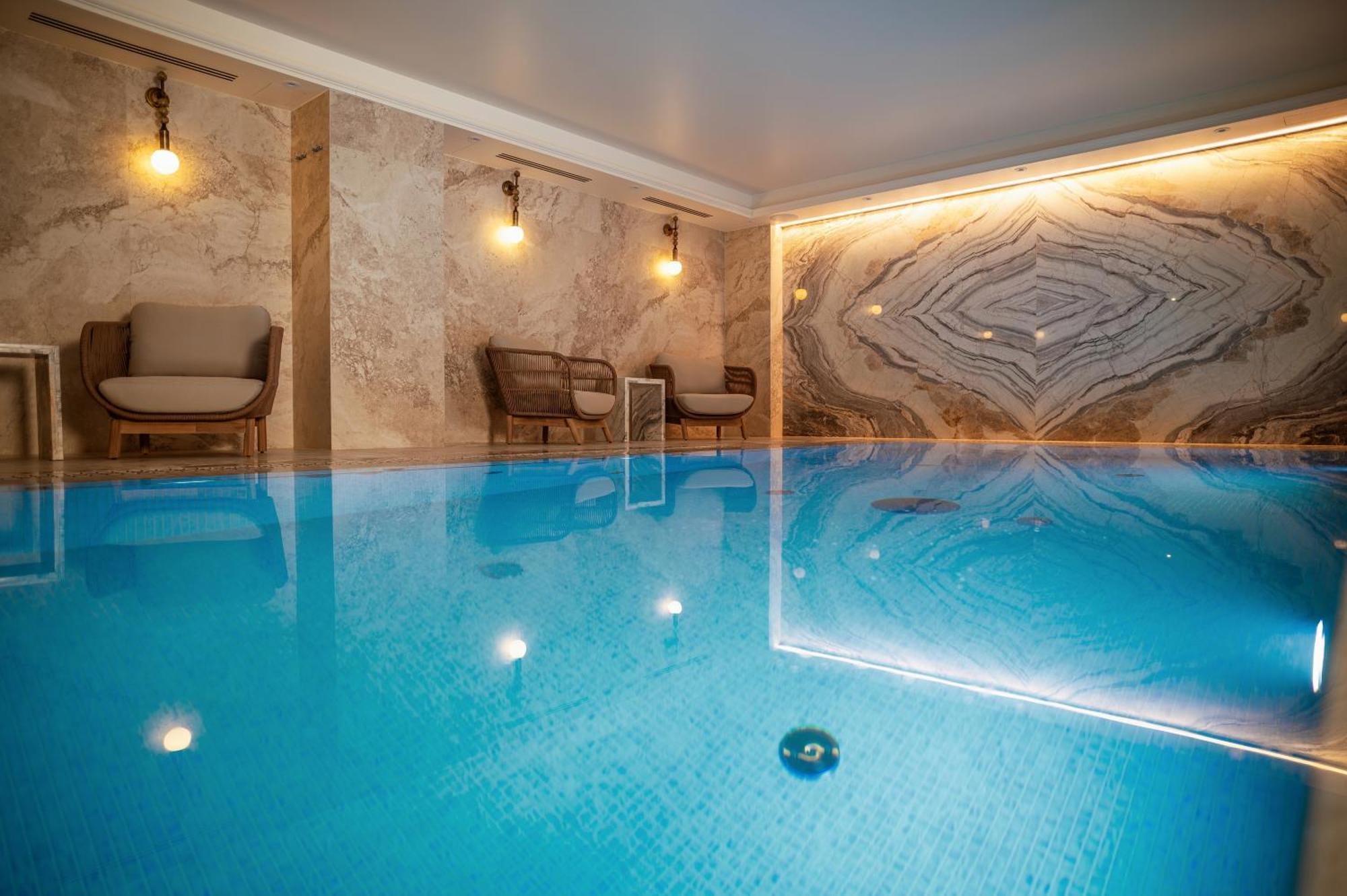 Nadiya Palace Ивано-Франкивск Екстериор снимка